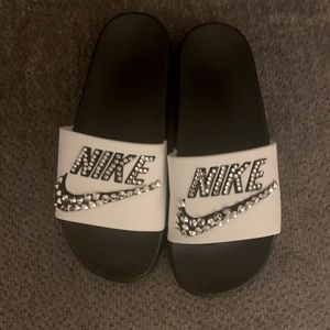 Ladie's inspired Nike slides